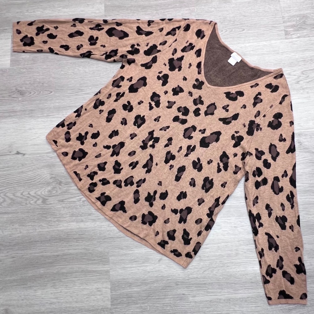 Chicos Leopard Print V-Neck Rayon Knit Top Tan Brown Black Size 3 XL 570315067